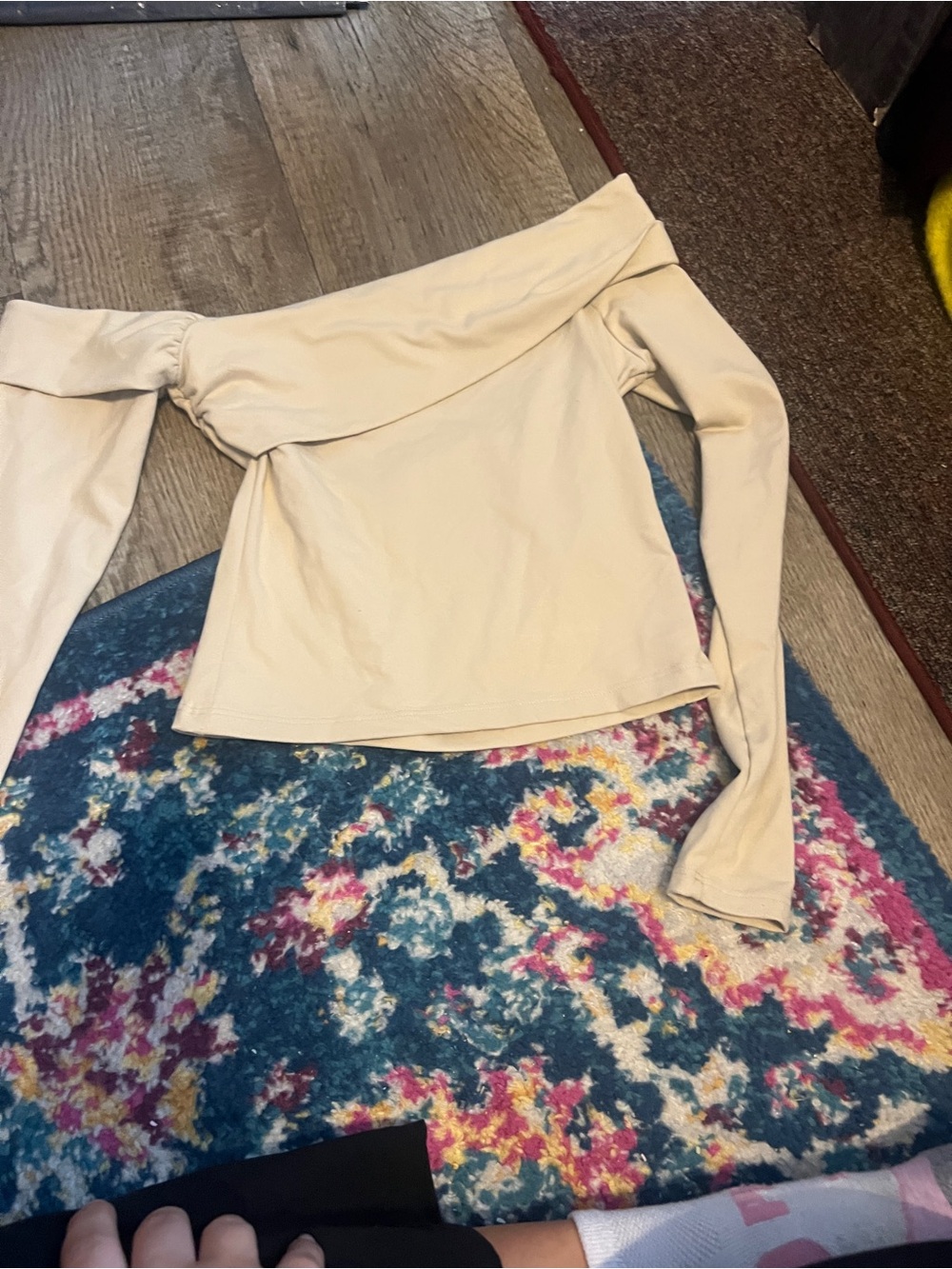 Abercrombie foldover off the shoulder long sleeve cream